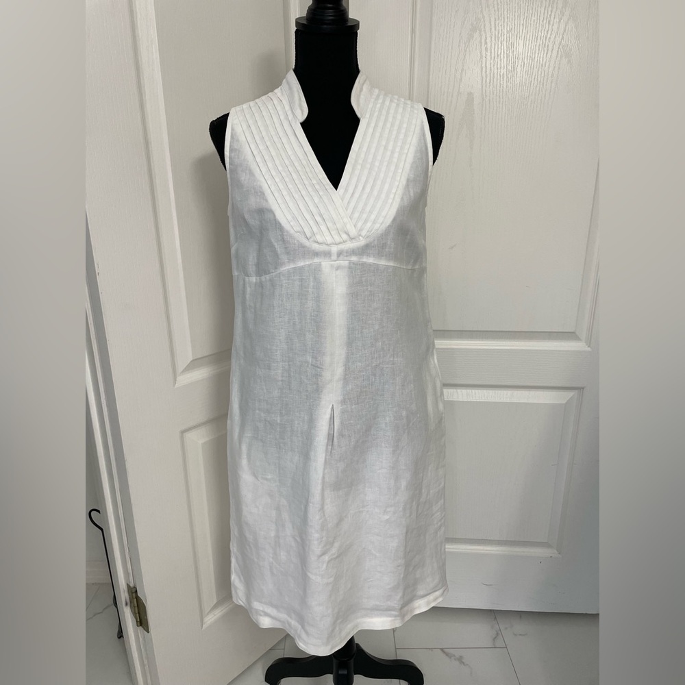 Pure Collection linen white shift dress pleated size US 4 S/M cruise travel